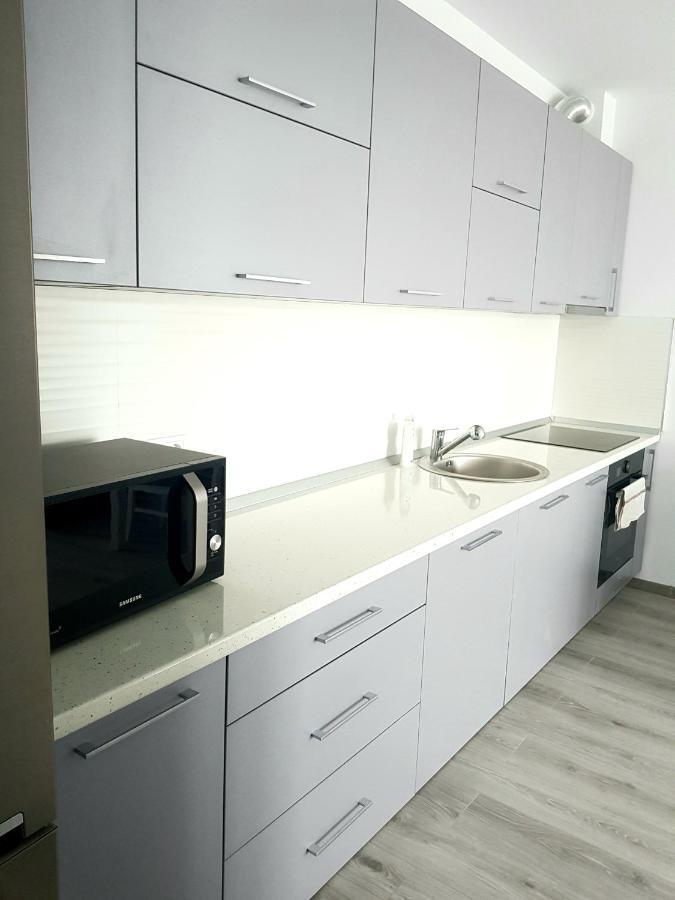 Happyhome Central Deluxe Apartments Oradea Exterior photo